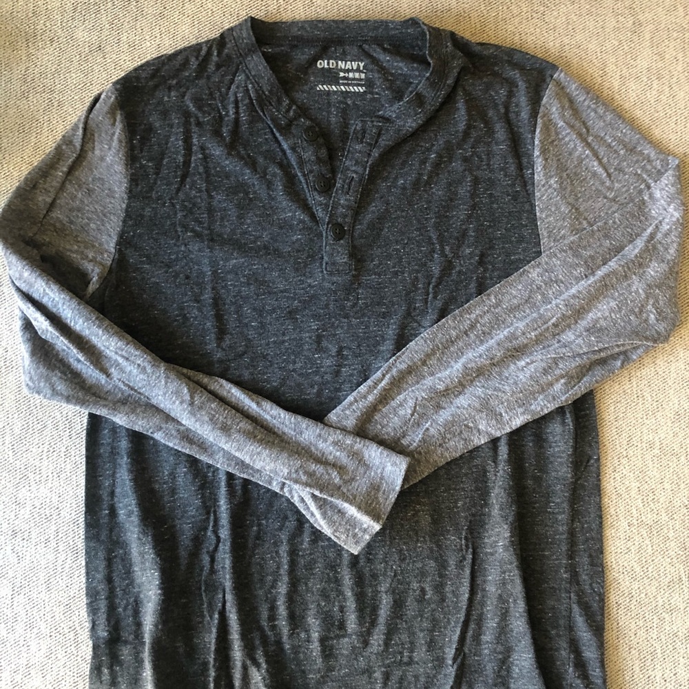 Set of 2 long sleeve men’s shirts